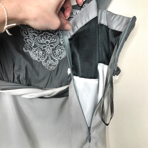 Beaded Ombre 2-Toned Silk Sleeveless Blouse by White House Black Market XS - Picture 5 of 11